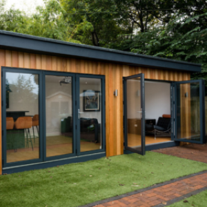 Bi-fold-door-aluminium-
